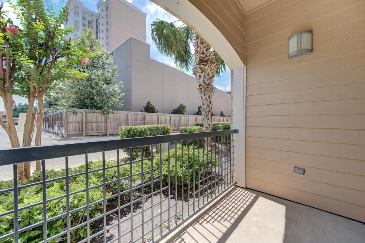 Cozy Apt Nrg Pool,Wi-Fi, Free Parking, Petsok! Houston Buitenkant foto